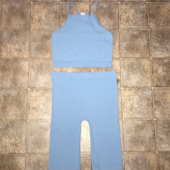 Ribbed Top Biker Shorts Set - Picture 2 of 3